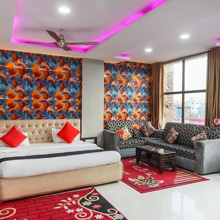 Capital O 70631 Hotel Dwarka International Darbhanga Eksteriør bilde