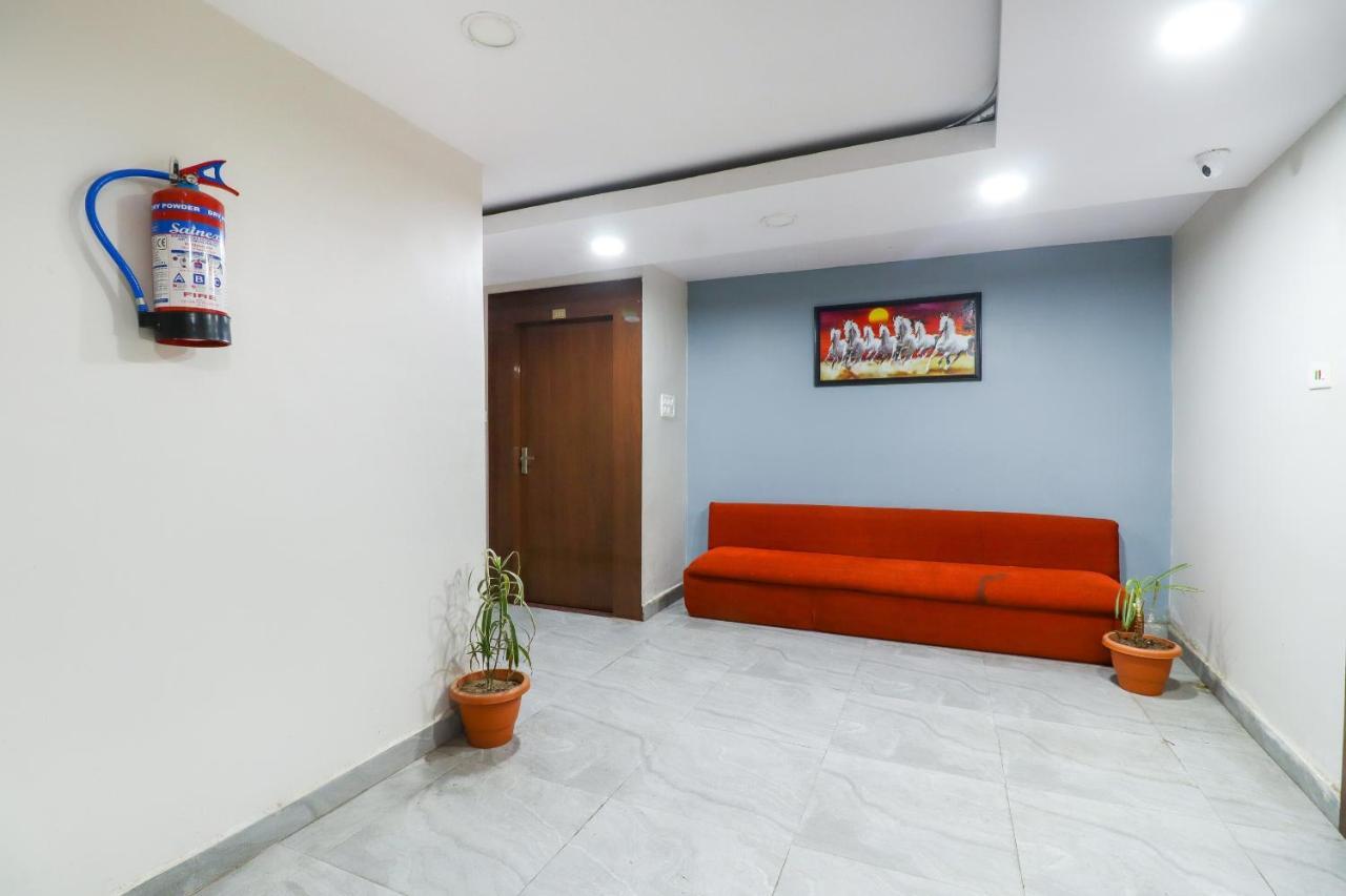 Capital O 70631 Hotel Dwarka International Darbhanga Eksteriør bilde